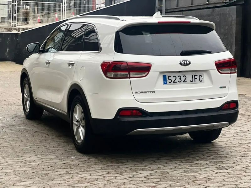 Kia Sorento • 2015 • 141,000 km 5