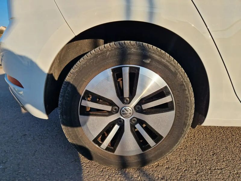 Volkswagen e-Golf • 2019 • 26,000 km 7