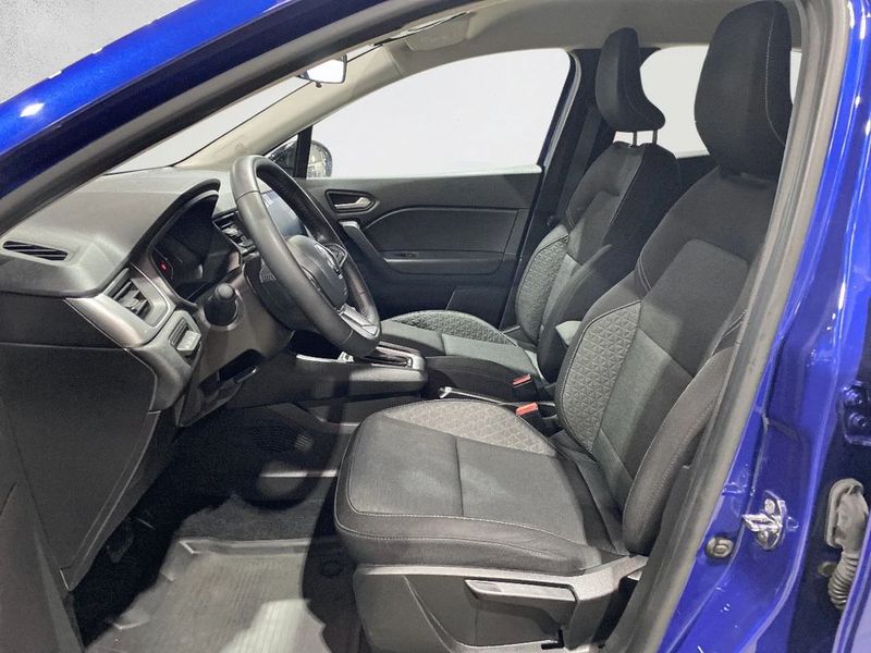 Renault Captur • 2022 • 27,500 km 10