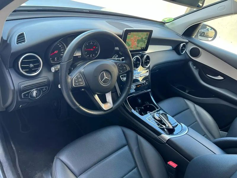 Mercedes-Benz GLC • 2019 • 58,000 km 5