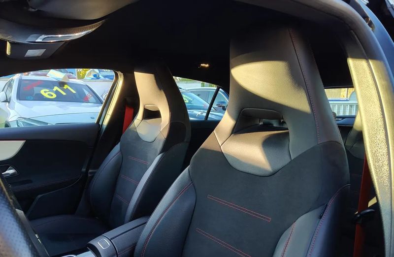 Mercedes-Benz A-Class • 2023 • 39,507 km 6