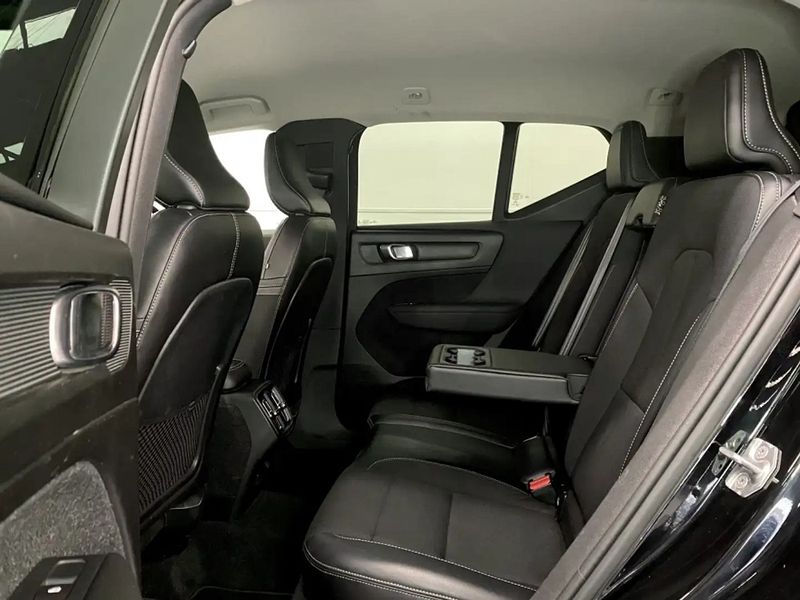 Volvo XC40 • 2019 • 88,000 km 6