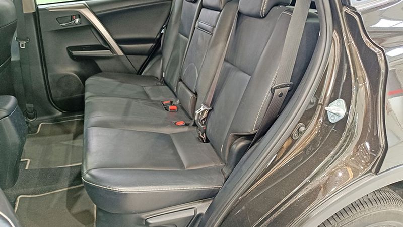 Toyota RAV4 • 2016 • 173,793 km 3