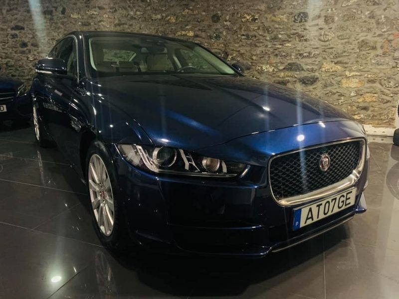 Jaguar XE • 2018 • 80,000 km 1