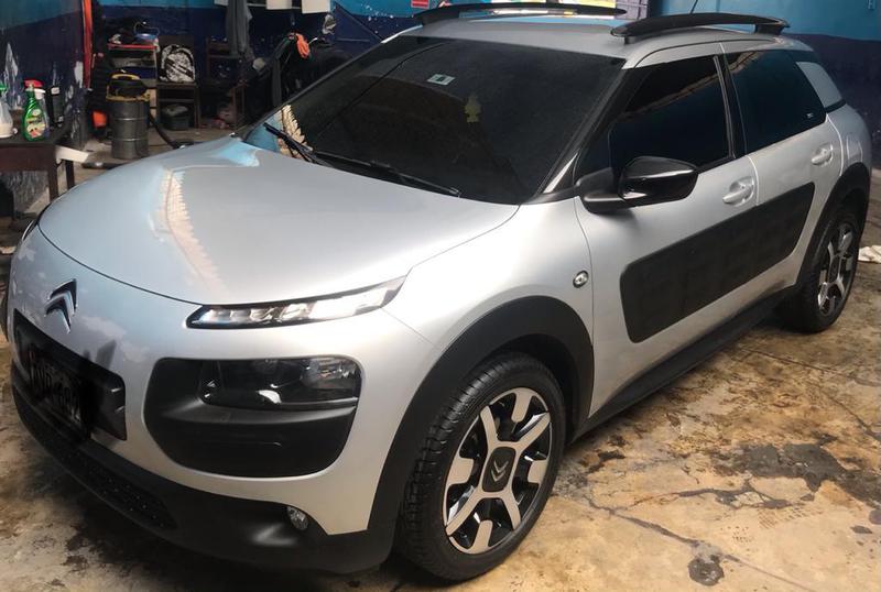 Citroën C4 Cactus • 2017 • 27,700 km 5