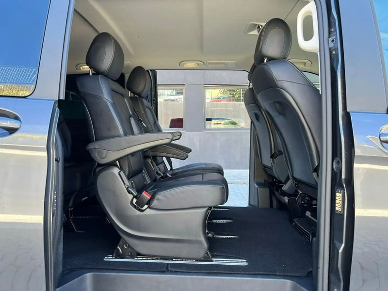 Mercedes-Benz 210 Van • 2020 • 110,000 km 9