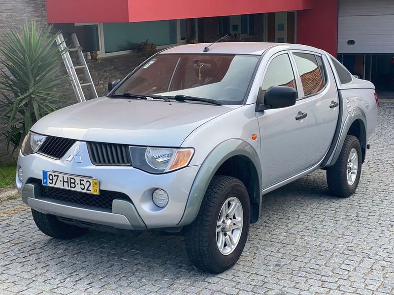 Mitsubishi L200 • 2015 • 87,000 km 4