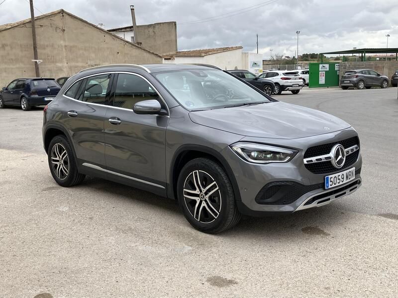 Mercedes-Benz GLA • 2022 • 12,076 km 7
