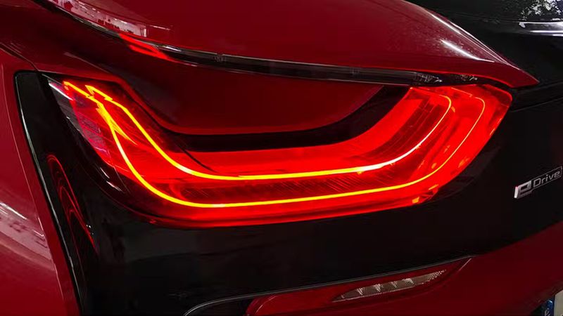 BMW i8 • 2016 • 69,497 km 26