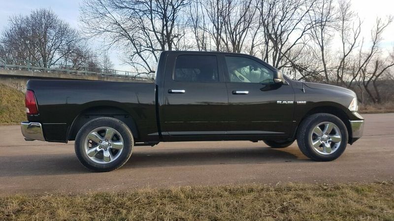 Dodge Ram Pickup 1500 • 2013 • 110,000 km 3