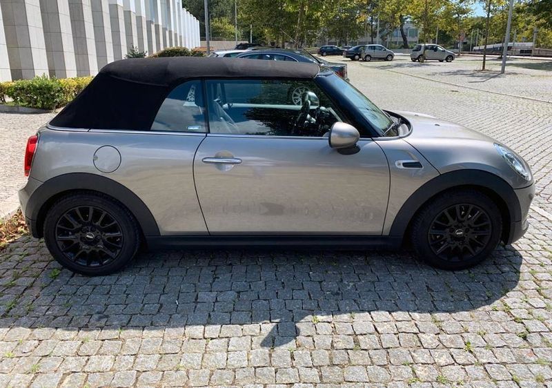 MINI Cooper • 2017 • 20,999 km 4