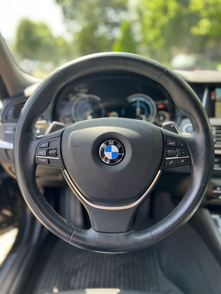 BMW 5 Series • 2016 • 118,000 km 9