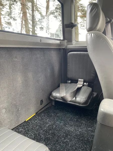 Nissan Pickup • 1999 • 291,000 km 4