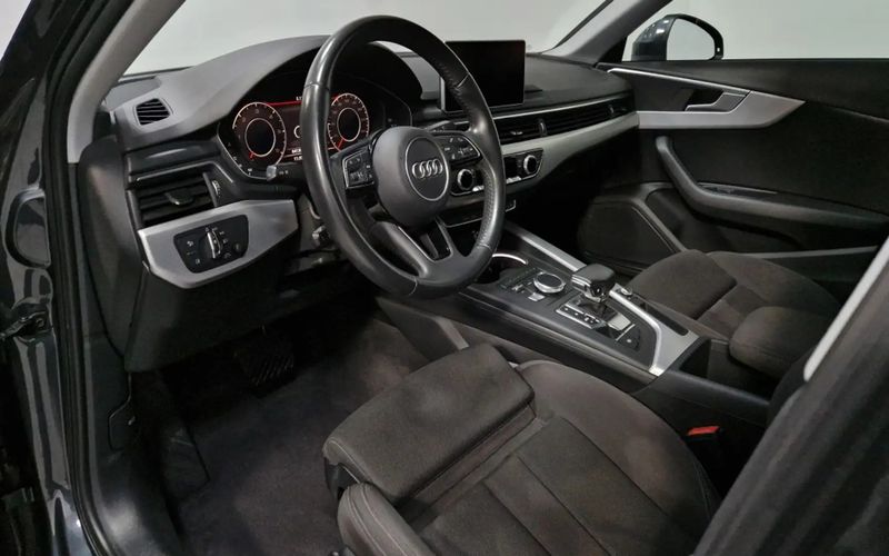 Audi A4 • 2019 • 64,096 km 9
