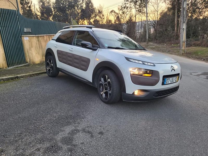 Citroën C4 Cactus • 2015 • 200,000 km 6