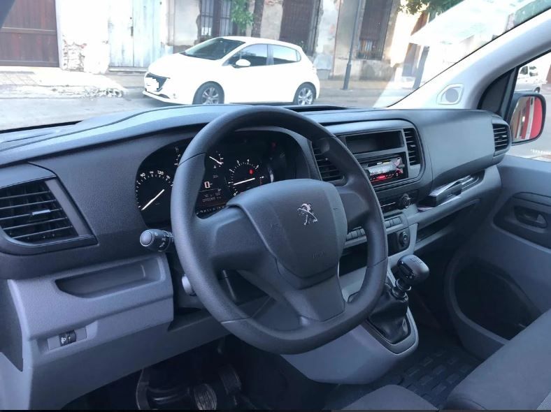 Peugeot Bipper • 2019 • 90,000 km 4