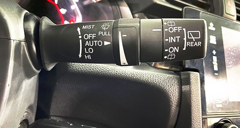 Honda Civic • 2018 • 72,500 km 12