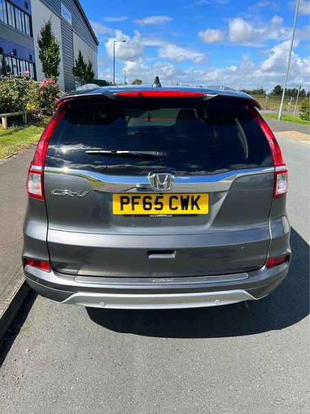 Honda CR-V • 2015 • 93,000 km 6