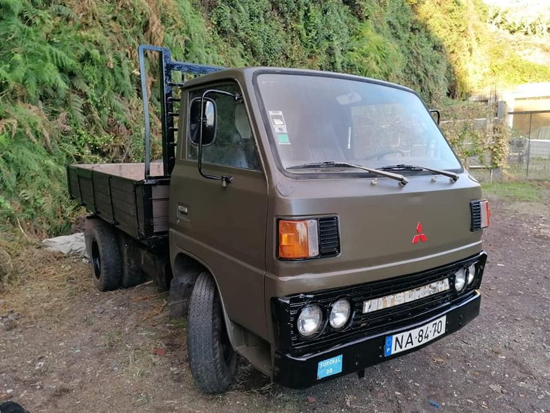 Mitsubishi Fuso canter • 1985 • 298,000 km 1
