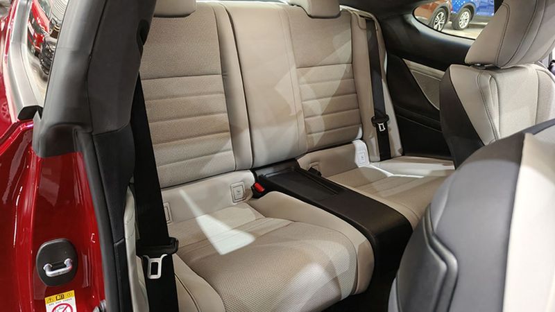 Lexus RC • 2017 • 53,232 km 12