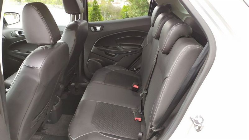 Ford Escort • 2016 • 60,000 km 7