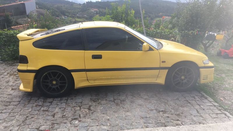 Honda CR-X • 1998 • 75,000 km 5