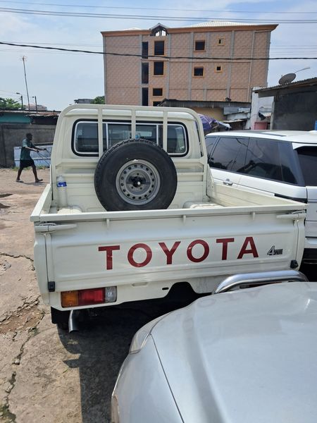 Toyota Land Cruiser • 2023 • 0 km 3