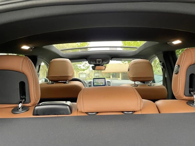 Mercedes-Benz 200 - 300 • 2018 • 121,000 km 8