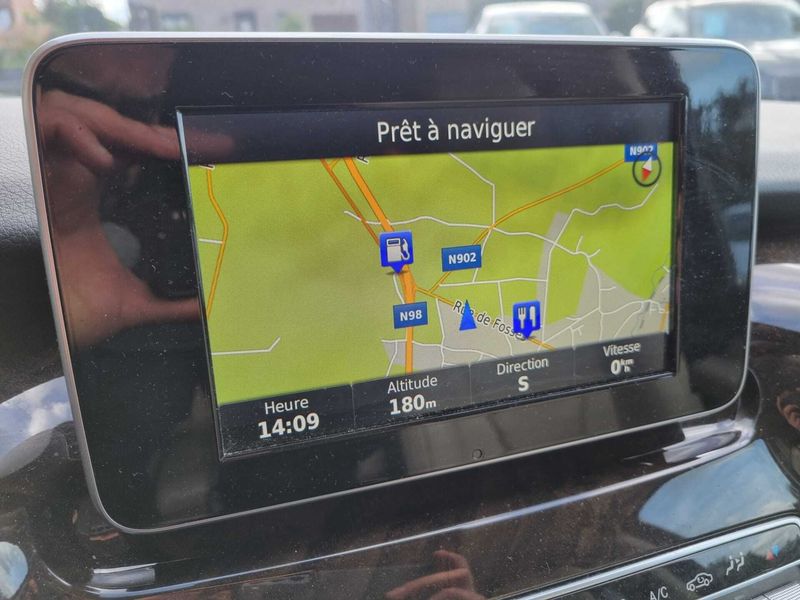 Mercedes-Benz 210 Van • 2017 • 124,000 km 6