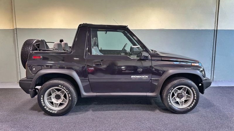 Suzuki Vitara • 1990 • 170,000 km 2