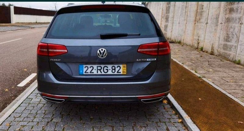 Volkswagen Passat • 2016 • 159,999 km 2