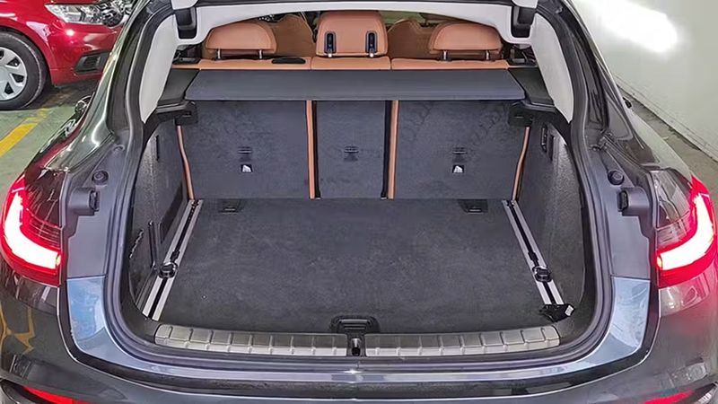 BMW X4 • 2019 • 92,264 km 12