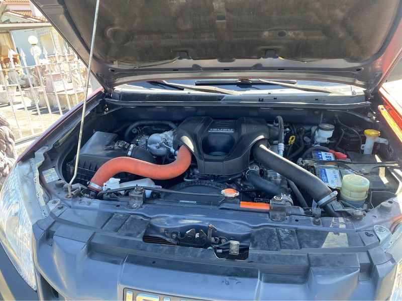 Isuzu D-MAX • 2017 • 189,000 km 2