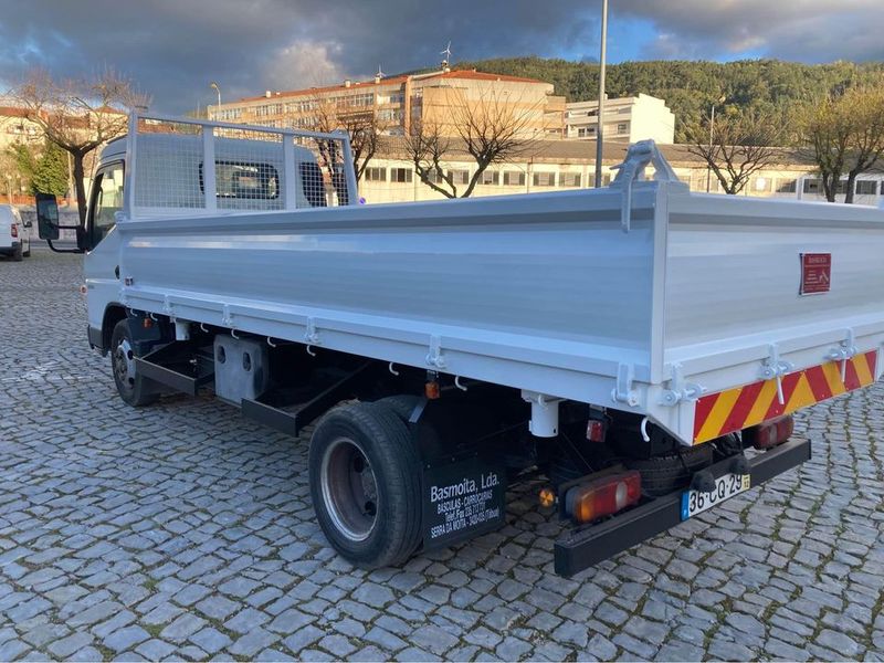 Mitsubishi Fuso canter • 2006 • 327,000 km 5