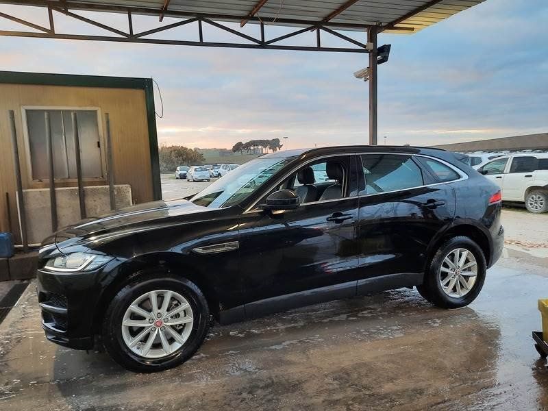 Jaguar F-Pace • 2018 • 221 km 5