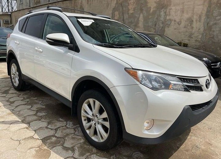 Toyota RAV4 • 2016 • 21 km 4