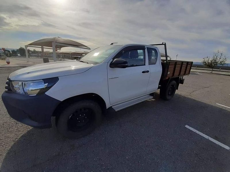 Toyota Hilux • 2012 • 140,000 km 4