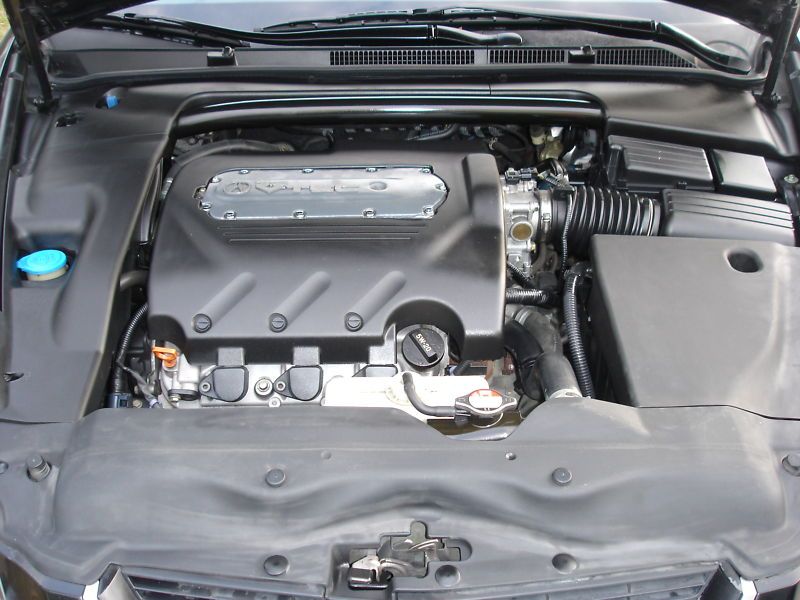 Acura TL • 2004 • 70,231 km 4