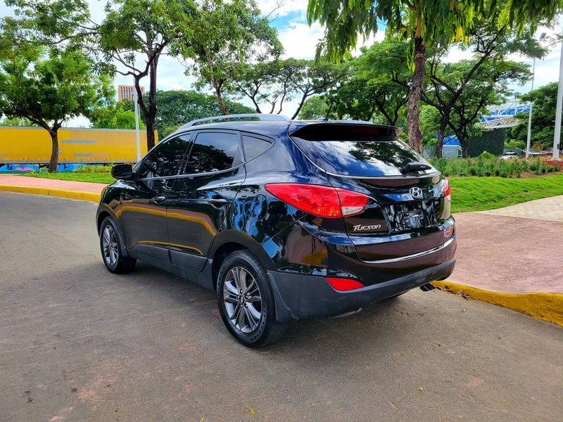 Hyundai Tucson • 2014 • 137,099 mi 3