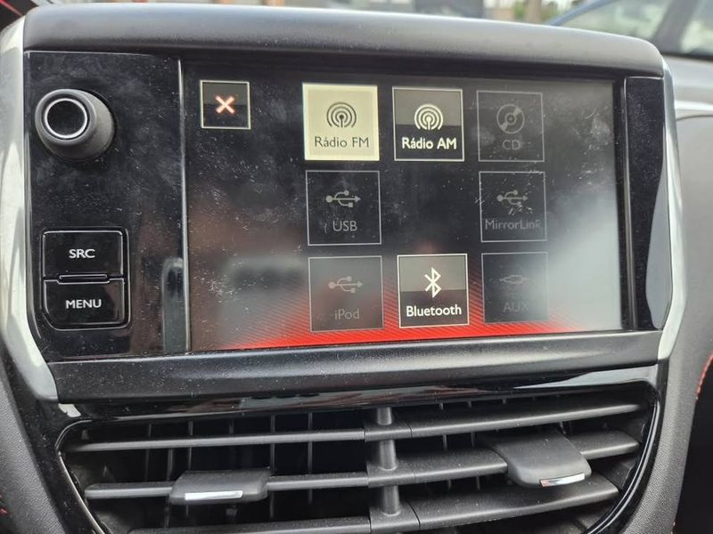 Peugeot 2008 • 2018 • 98,000 km 6