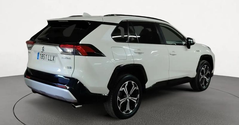 Suzuki Vitara • 2020 • 69,782 km 4