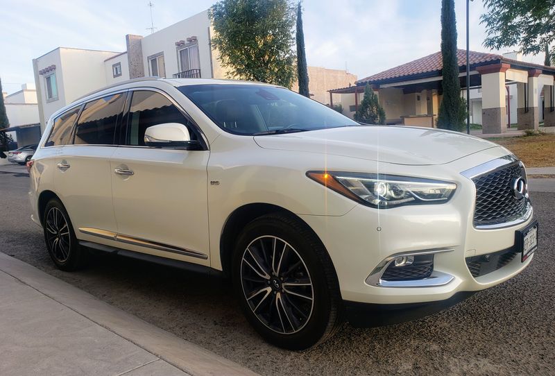 Infiniti QX60 • 2017 • 75,000 km 8