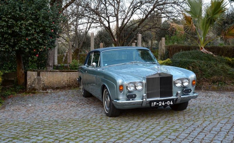 Rolls-Royce Corniche • 1973 • 4,999 km 1