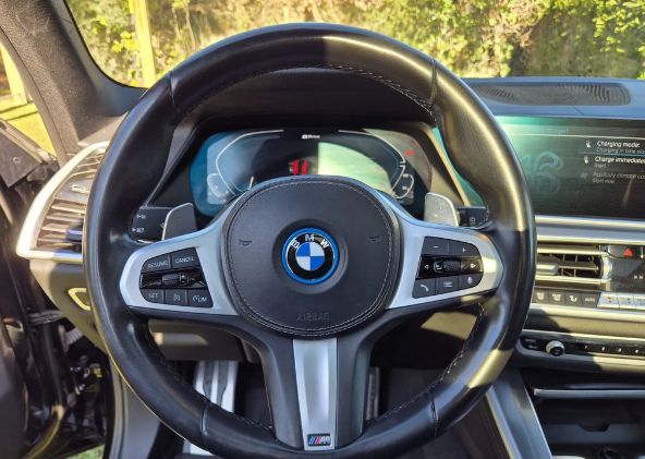 BMW X5 • 2022 • 72,000 km 2