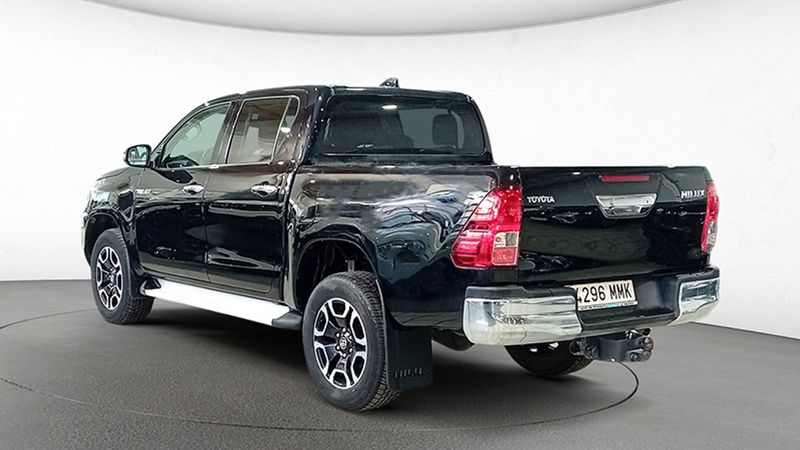 Toyota Hilux • 2023 • 12,960 km 2