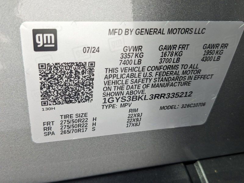 Am General Hummer • 2024 • 8 km 1