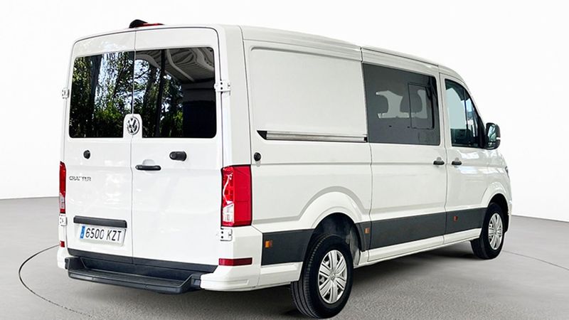 Volkswagen Crafter • 2019 • 126,605 km 4