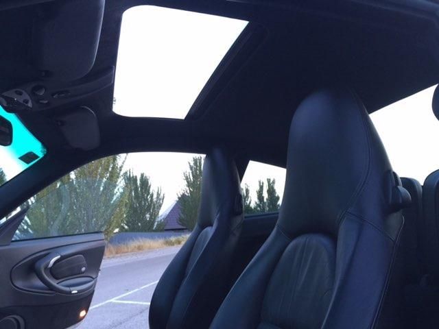 Porsche 911 Carrera • 2002 • 135,000 km 1