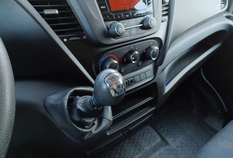 Geo Metro • 2019 • 161,900 km 6