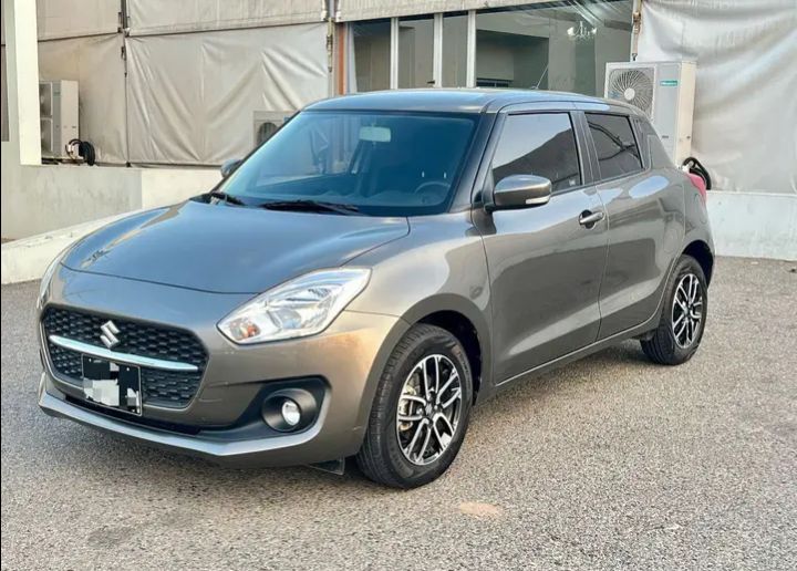 Suzuki Swift • 2022 • 20,000 km 1